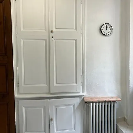 Maison De Charme Avec Plafonds Et Parquets Anciens *
