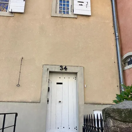 Sejour De Charme Dans Ancienne Tour De La 度假居 *